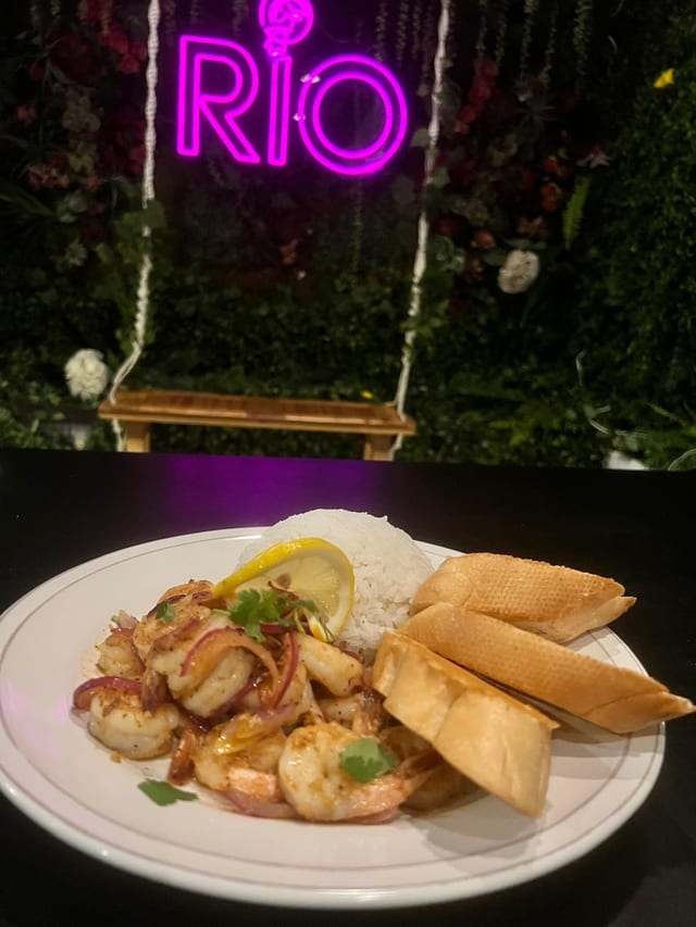 Garlic Shrimp Plate.