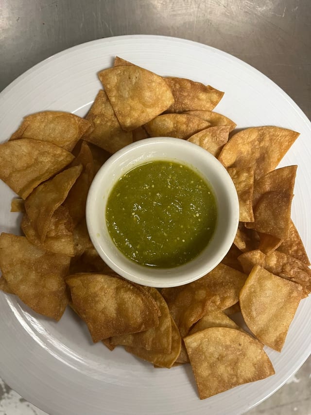 Chips & Salsa.