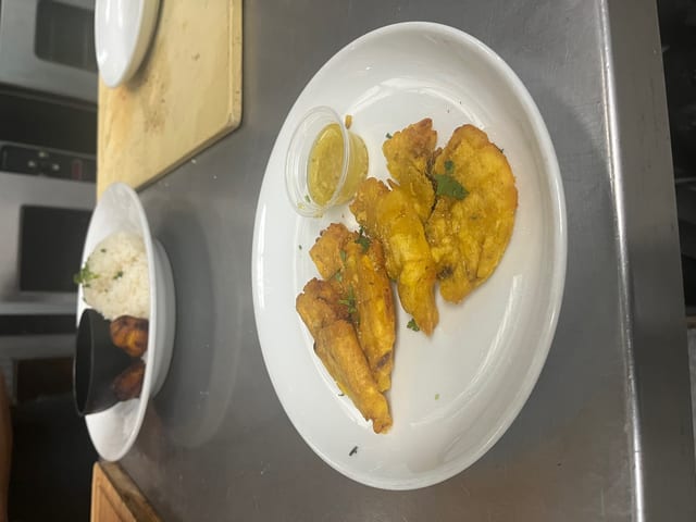 Tostones.