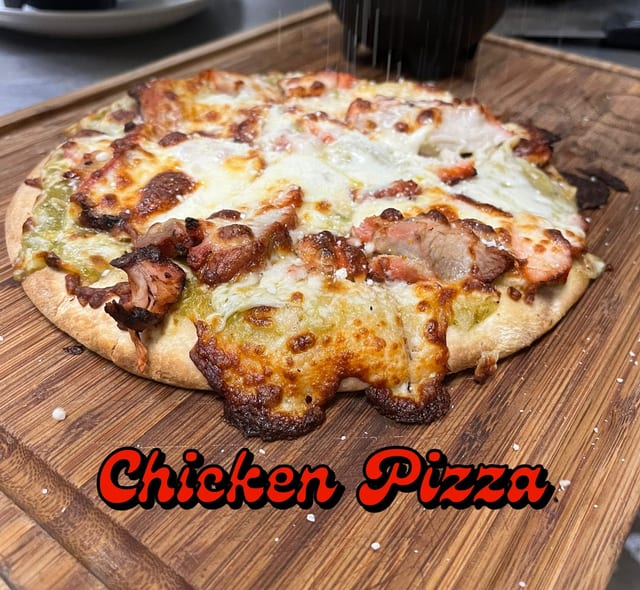 Chicken Pizza 12 Inch.